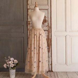 Ele Story Floral Embroidered Skirt with metallic stars women size M